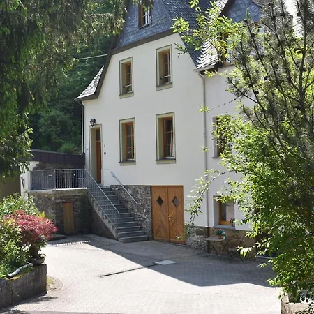 Daire Natur-urlaub In Den Fewos Der Dreiherrenmuehle An Der Mosel Zell an der Mosel