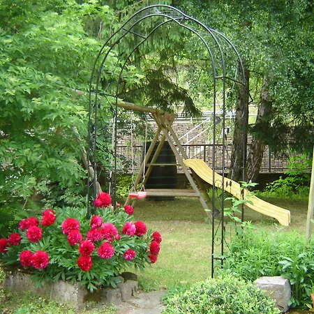 Zwei In Der Dreiherrenmuehle