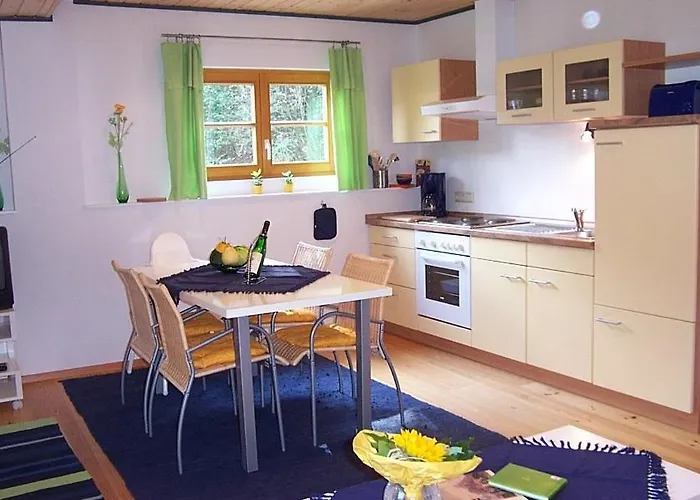 Ferienhaus Mit Zwei Wohnungen Fuer 2-6 Personen In Der Dreiherrenmuehle An Der Mosel * Zell