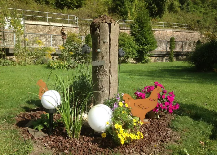 Ferienhaus Mit Zwei Wohnungen Fuer 2-6 Personen In Der Dreiherrenmuehle An Der Mosel * Zell